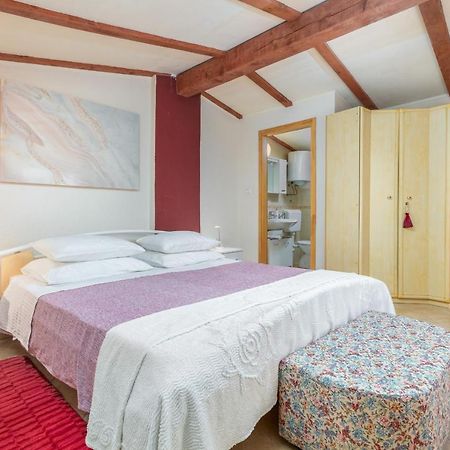 Holiday Home Nadia Pula Ngoại thất bức ảnh