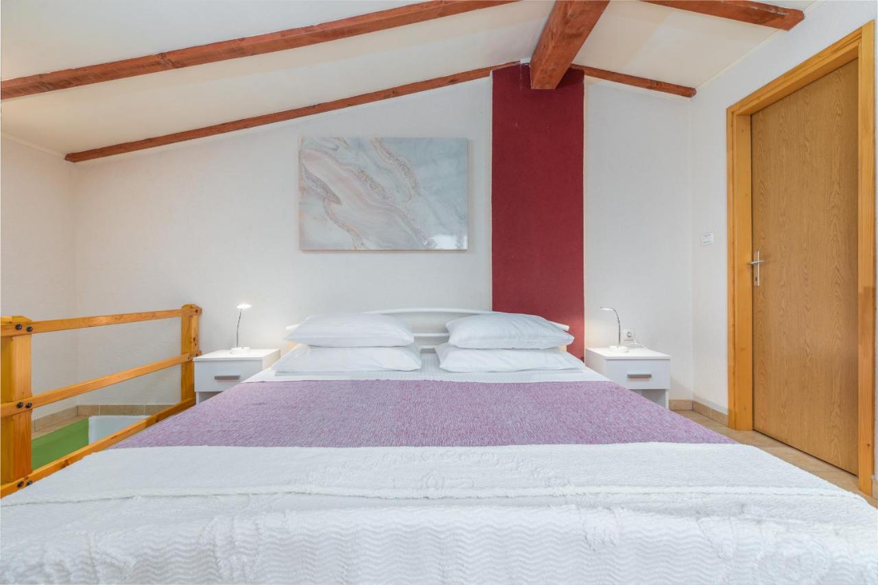 Holiday Home Nadia Pula Ngoại thất bức ảnh