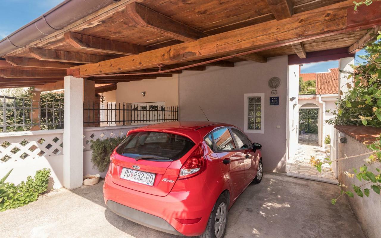 Holiday Home Nadia Pula Ngoại thất bức ảnh